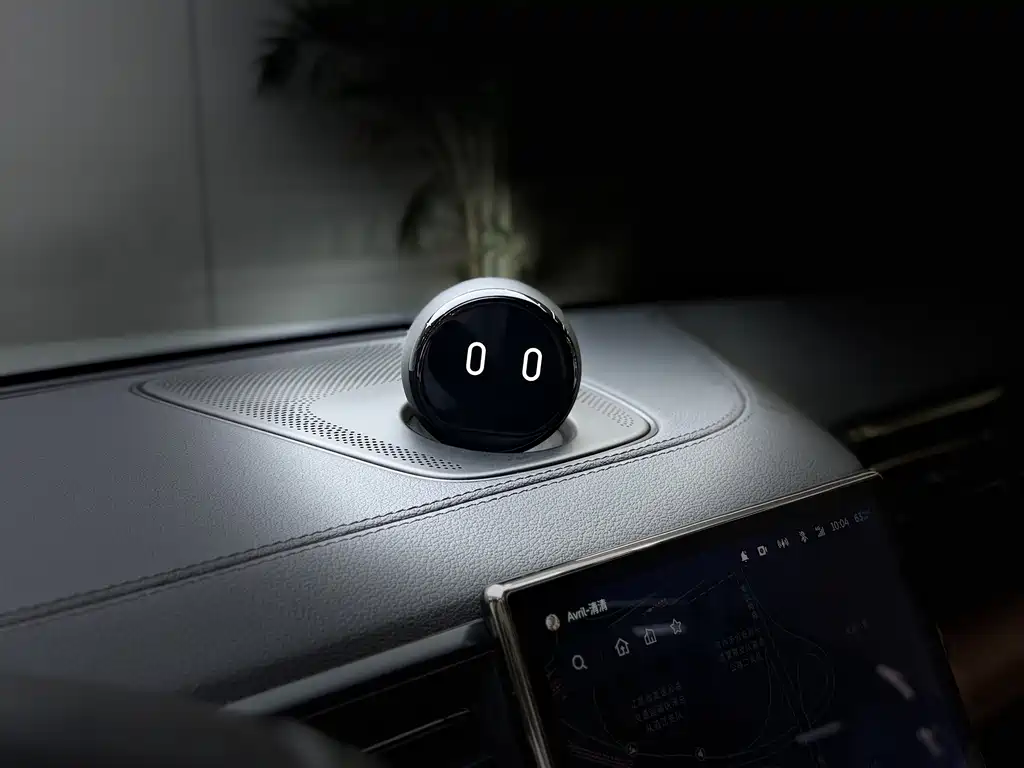 NIO ES8 — миниатюра 11