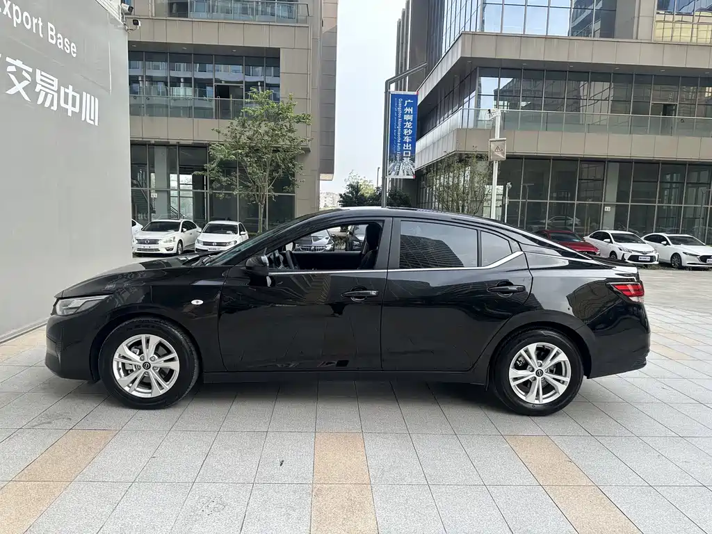 Nissan Sylphy — миниатюра 3