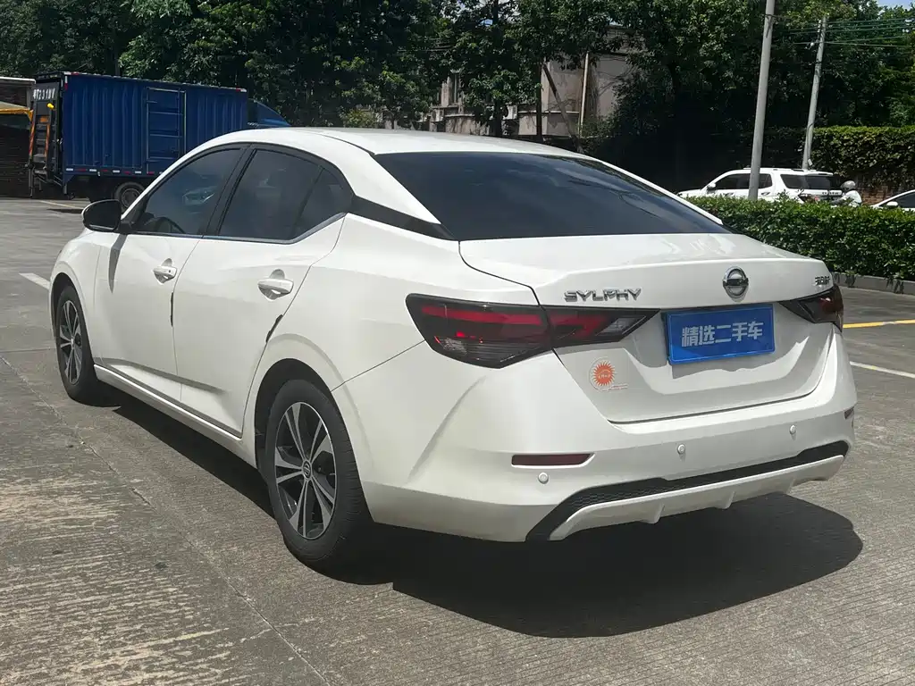 Nissan Sylphy — миниатюра 5