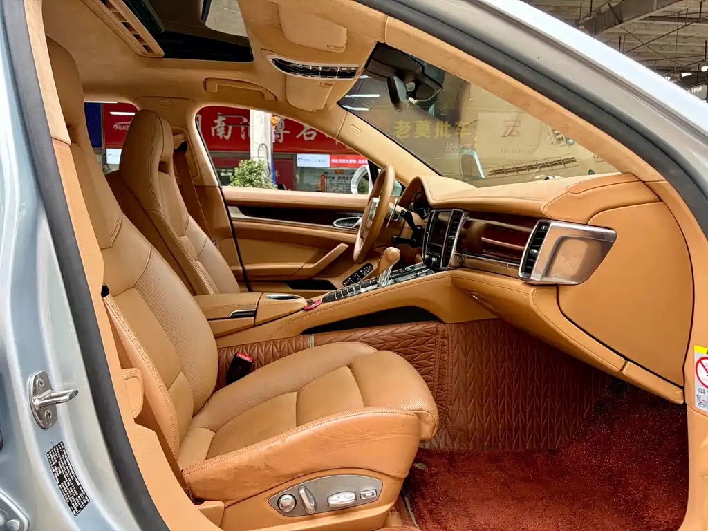 Porsche Panamera — миниатюра 13