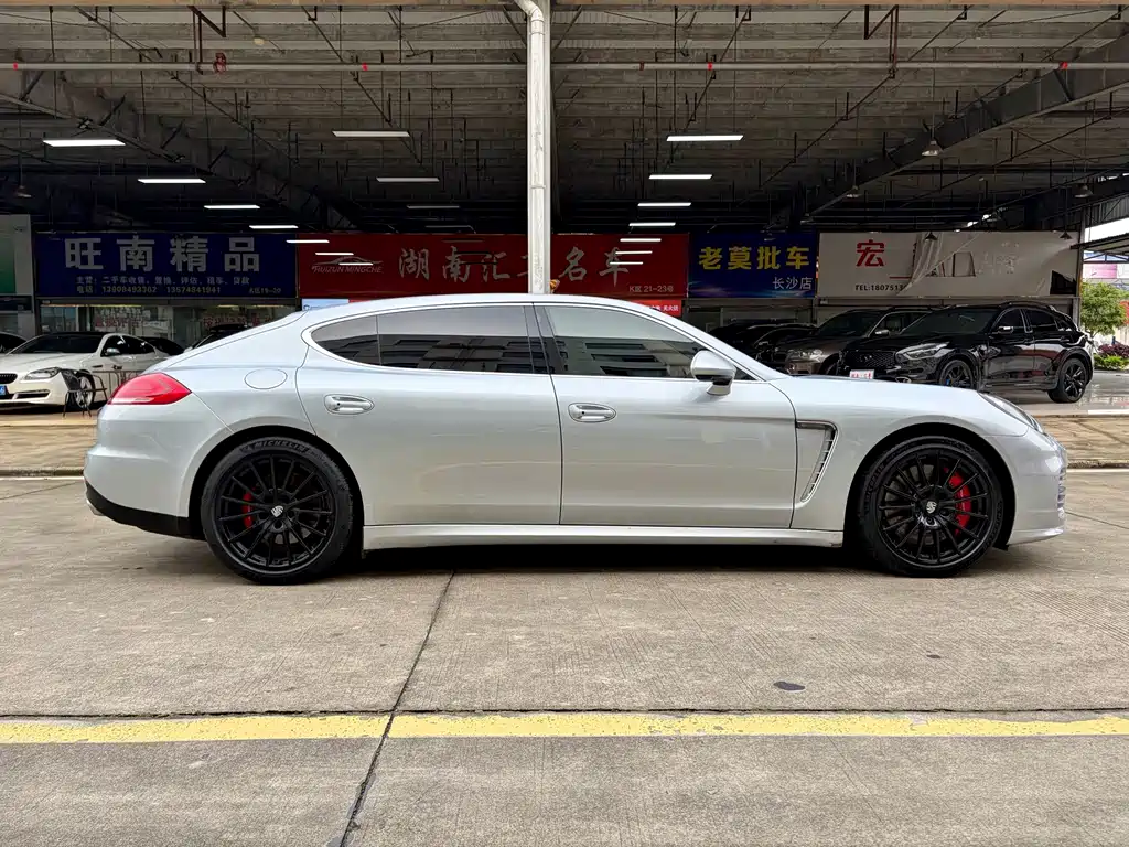 Porsche Panamera — миниатюра 18