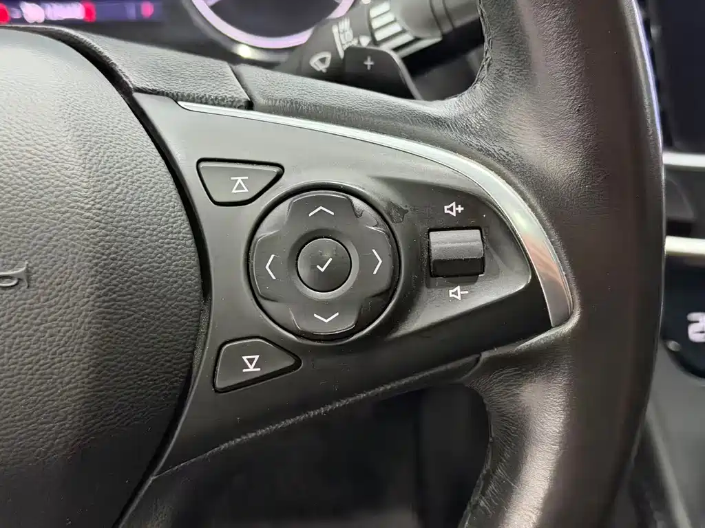 Buick LaCrosse — миниатюра 11
