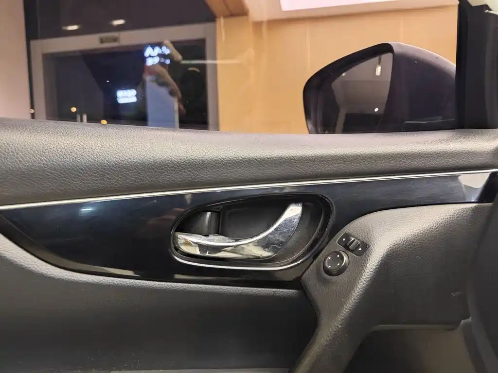 Nissan Qashqai 2017 2.0L CVT Smart V