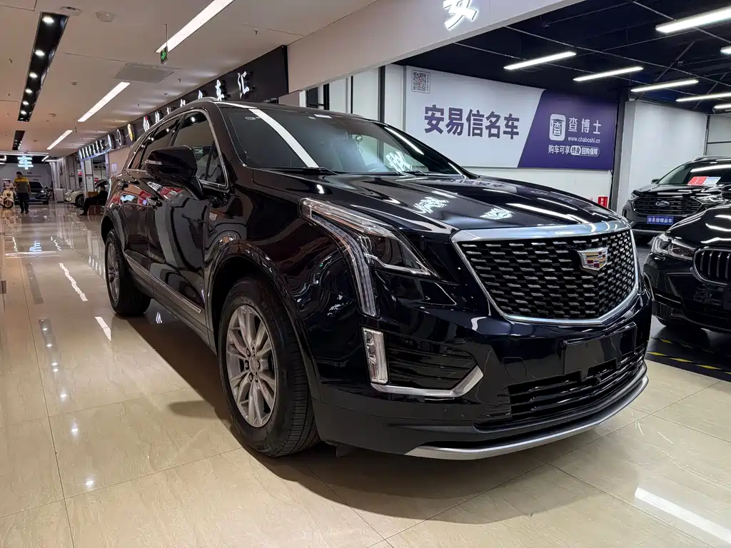 CADILLAC XT5