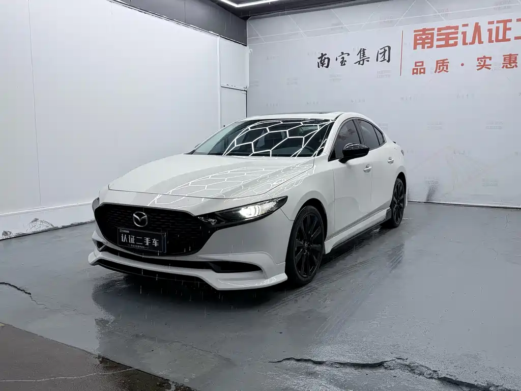 Купить Mazda 3 Axela