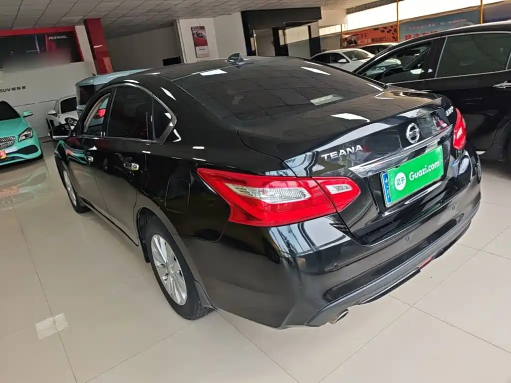Nissan Teana — миниатюра 5