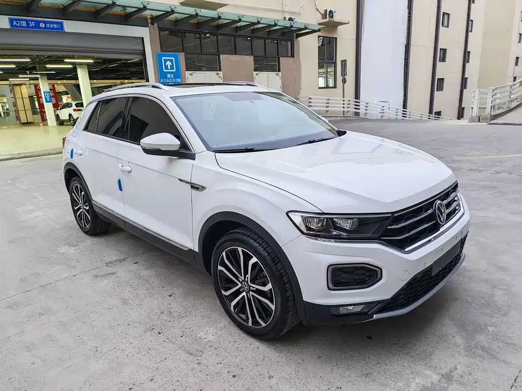 Volkswagen T-Roc — миниатюра 3