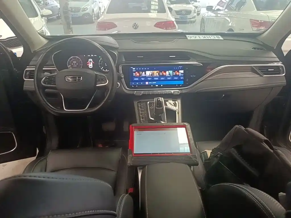 Geely Boyue — миниатюра 10