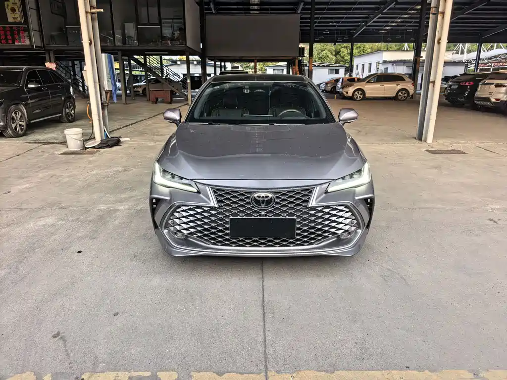 Toyota Avalon — миниатюра 2