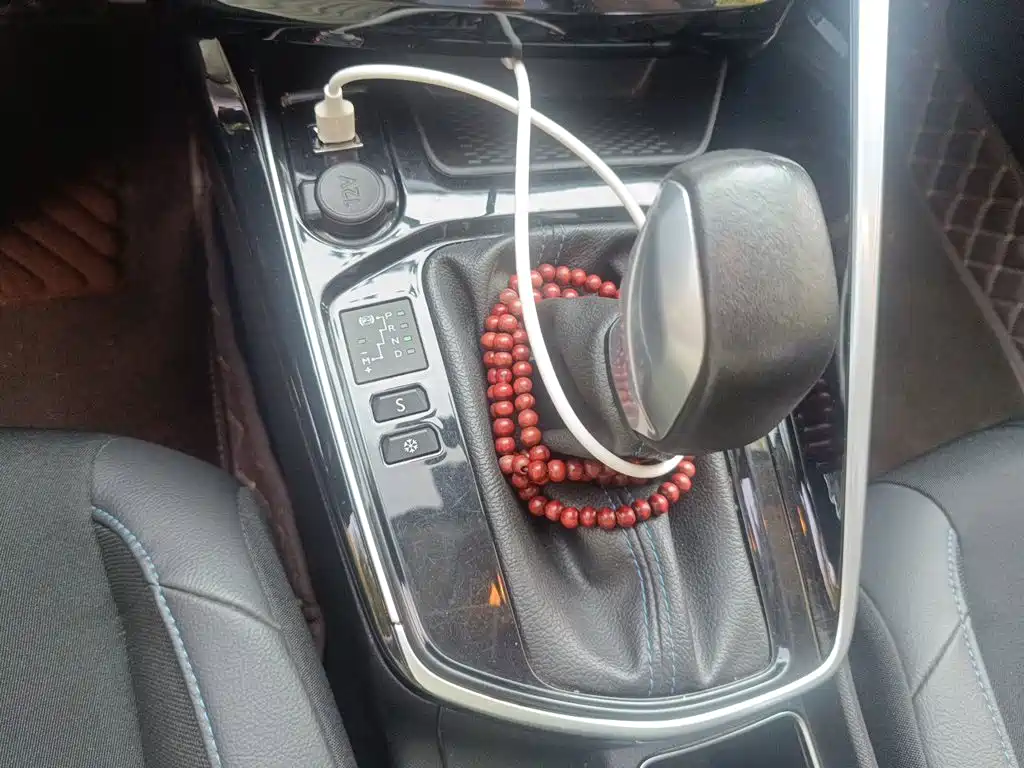 Peugeot 308 — миниатюра 7