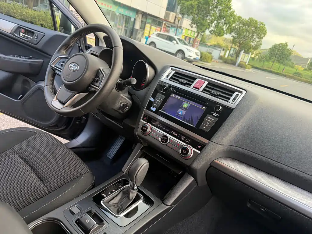Subaru Legacy — миниатюра 13