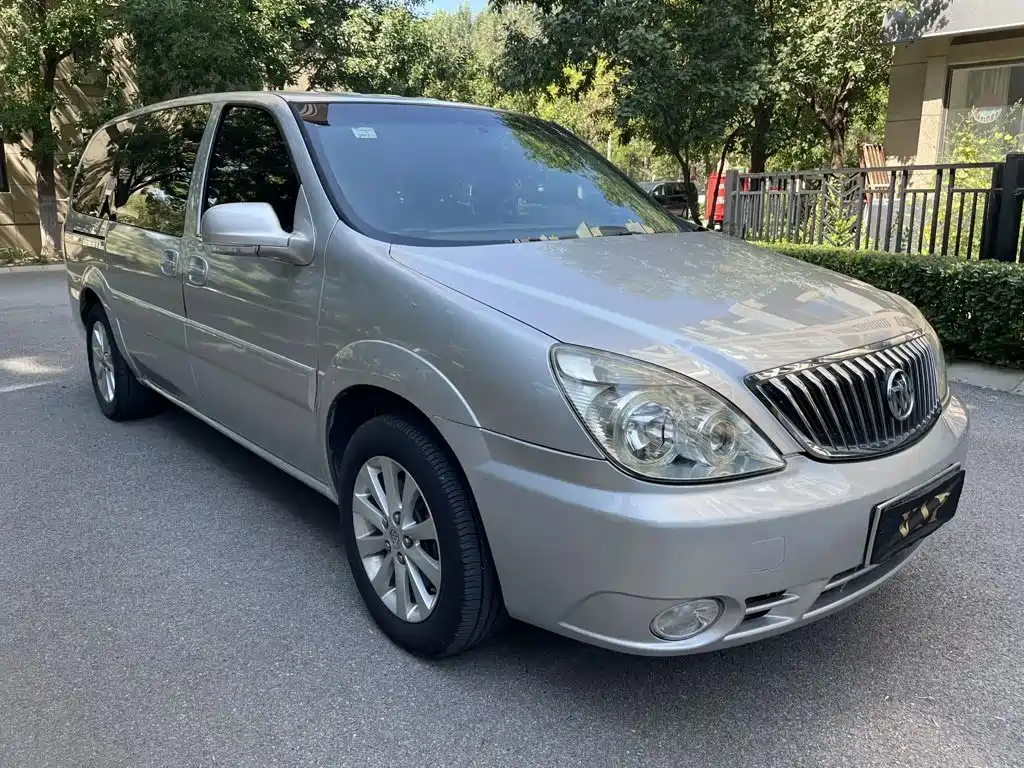 Buick GL8 — миниатюра 3