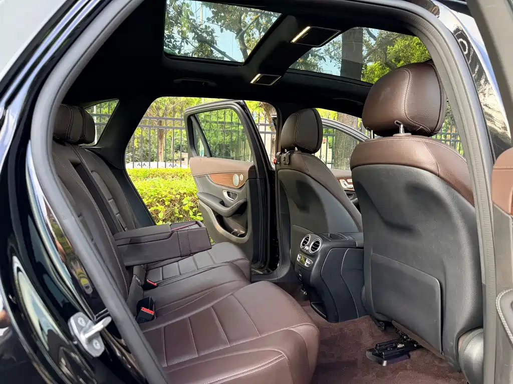 Mercedes-Benz GLC — миниатюра 9