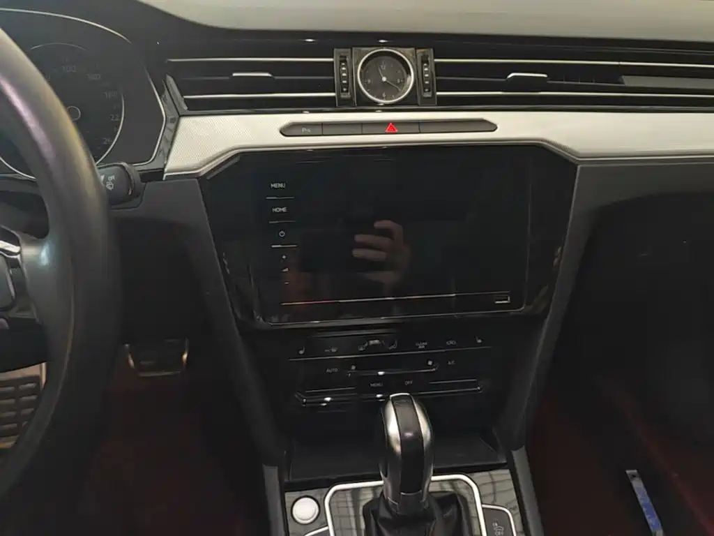 Volkswagen Magotan PHEV — миниатюра 13