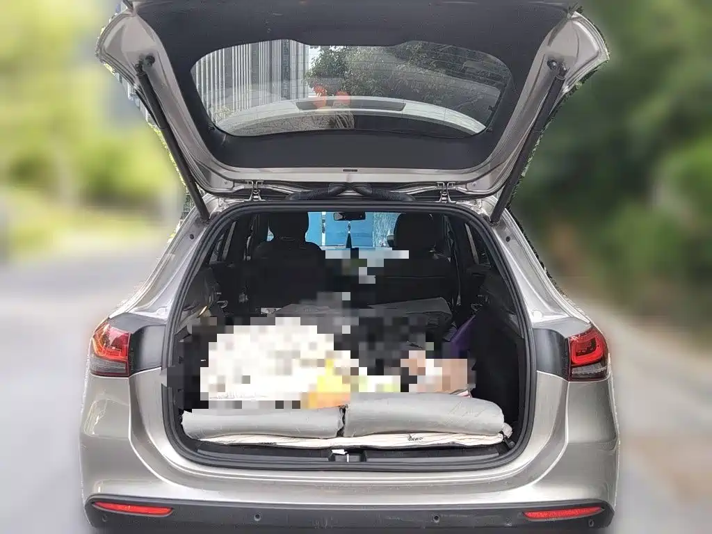 Mercedes-Benz GLA — миниатюра 10