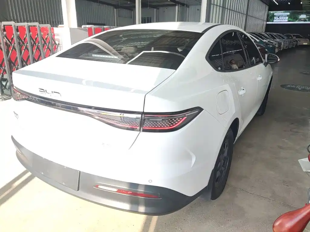 BYD Seal 05 DM-i — миниатюра 7