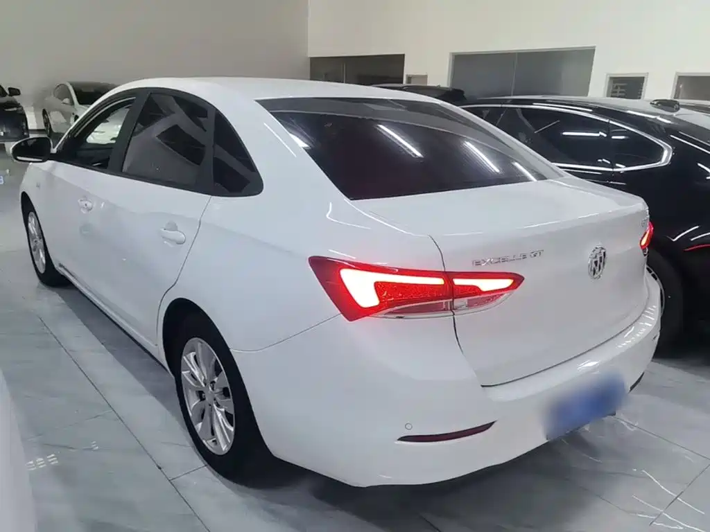 Buick Excelle — миниатюра 5