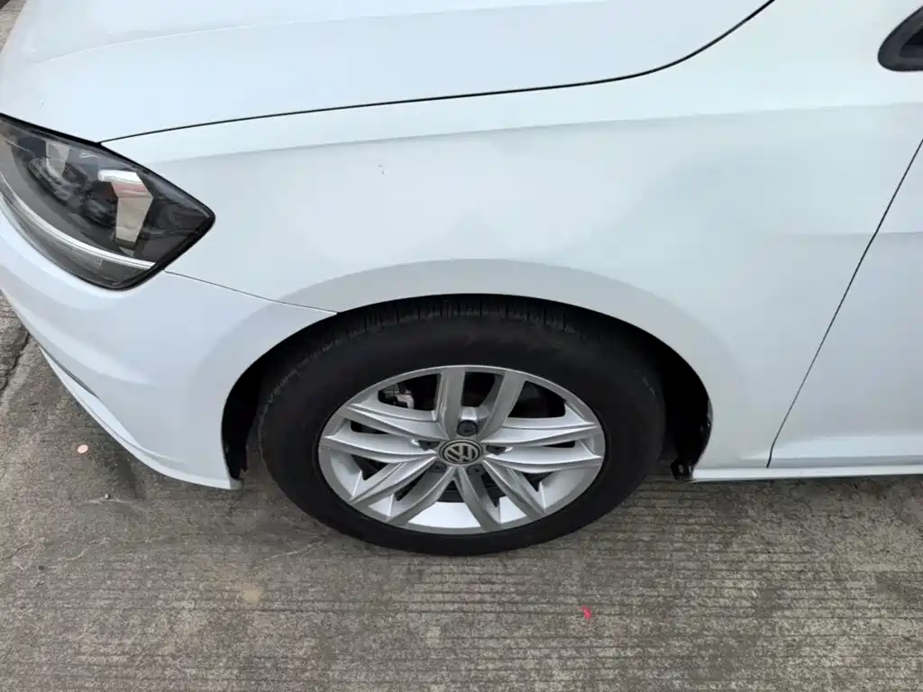 Volkswagen Golf — миниатюра 25