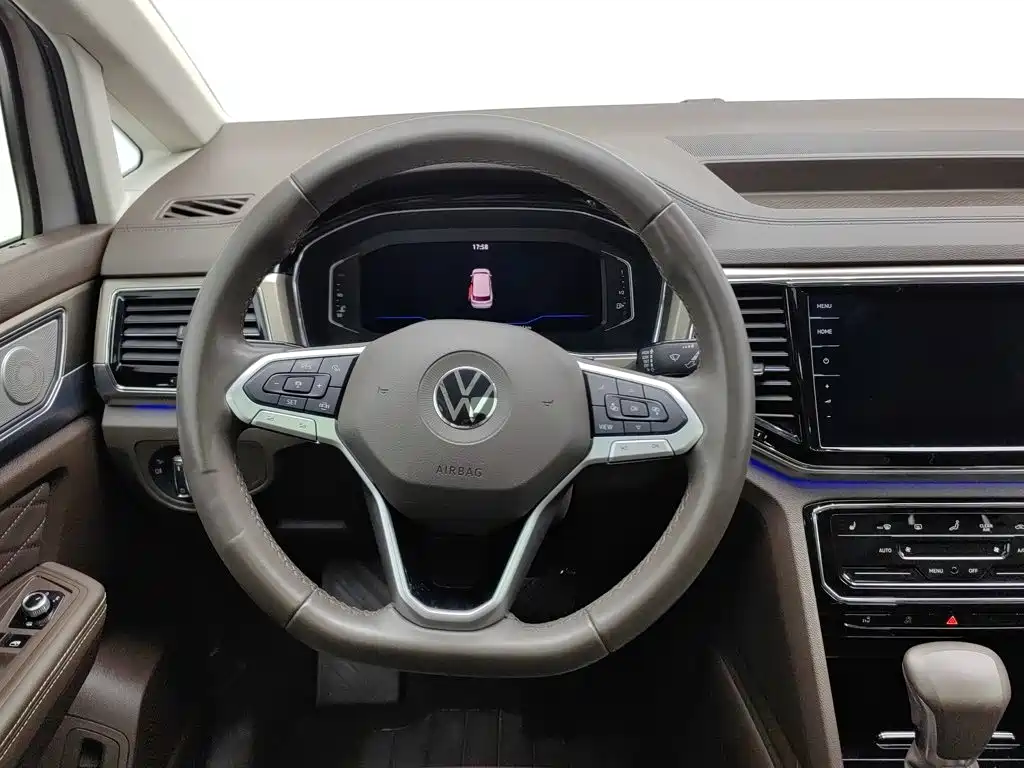 Volkswagen Viloran — миниатюра 11