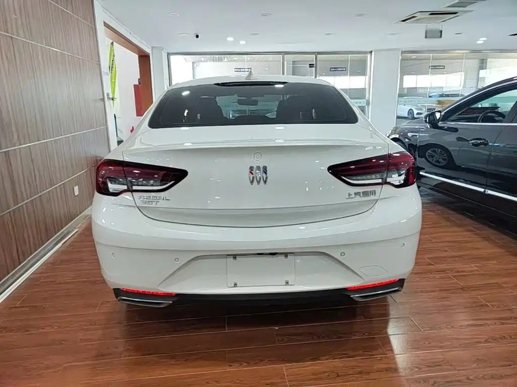 Buick Regal — миниатюра 6