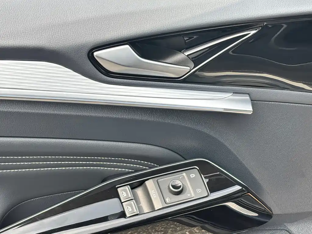 Volkswagen ID.4 Crozz — миниатюра 19