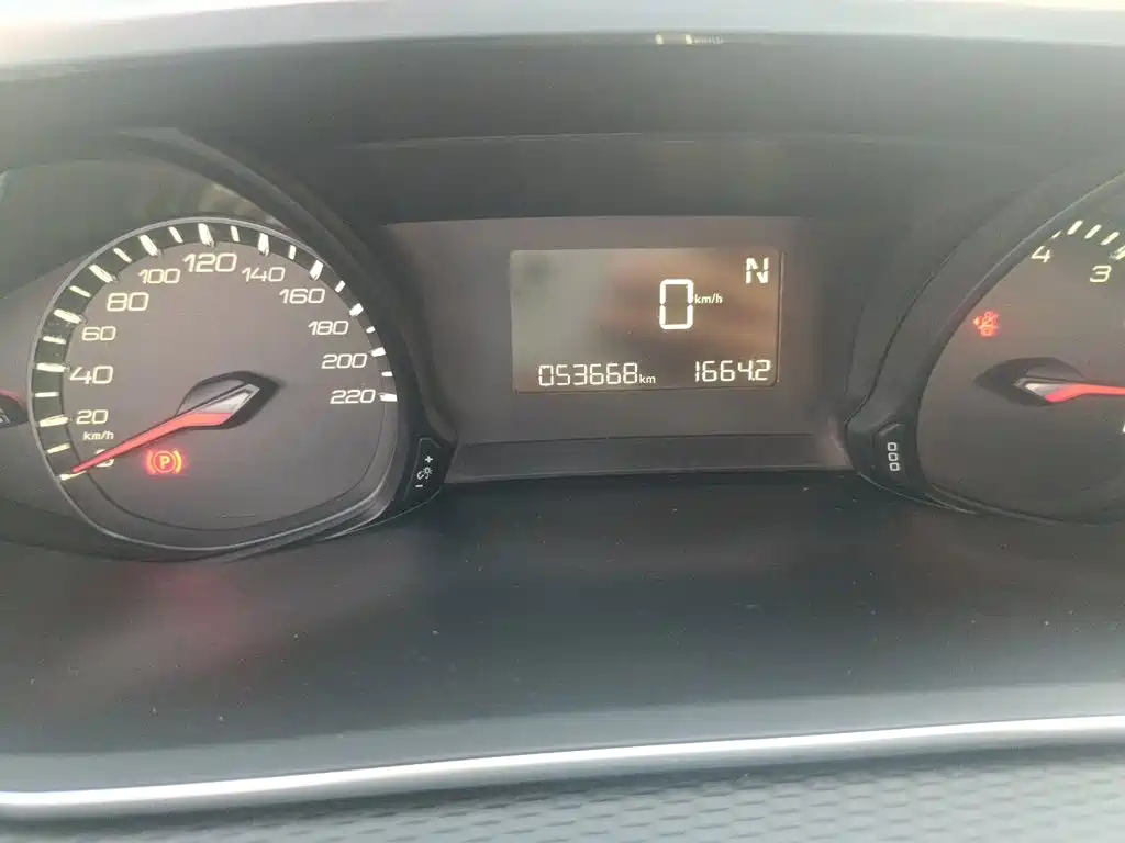 Peugeot 308 — миниатюра 5
