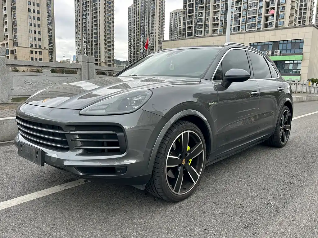 PORSCHE CAYENNE NEW ENERGY