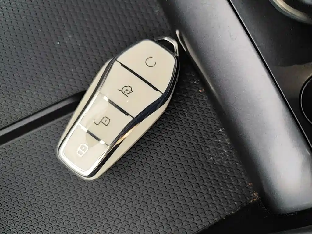 BYD Qin L — миниатюра 9