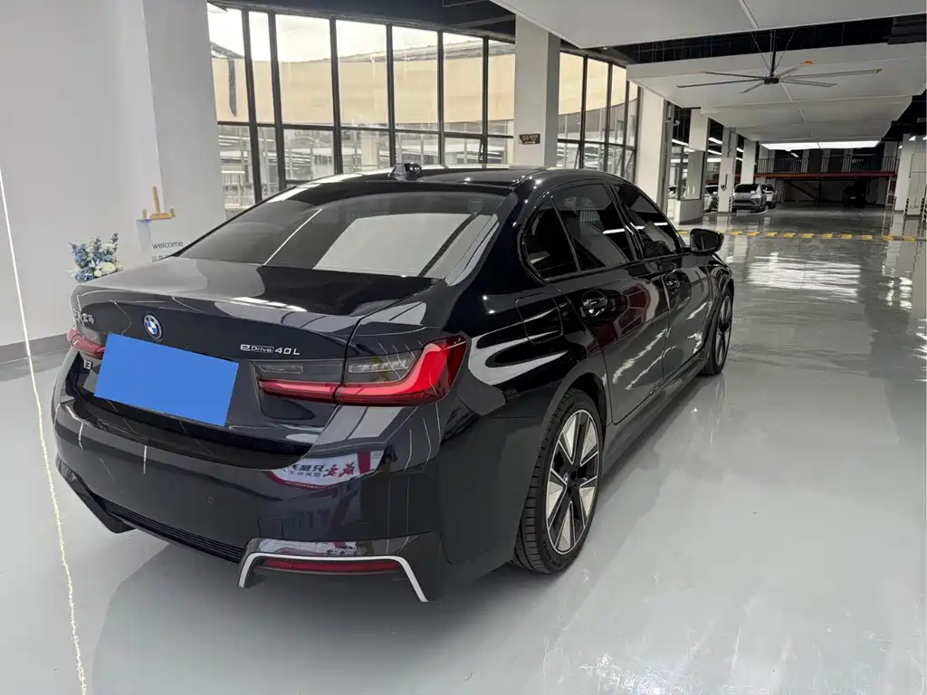 BMW i3 — миниатюра 16
