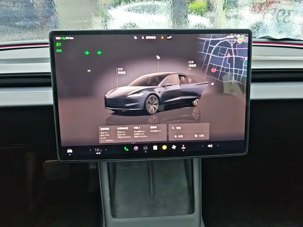 Tesla Model 3 — миниатюра 13