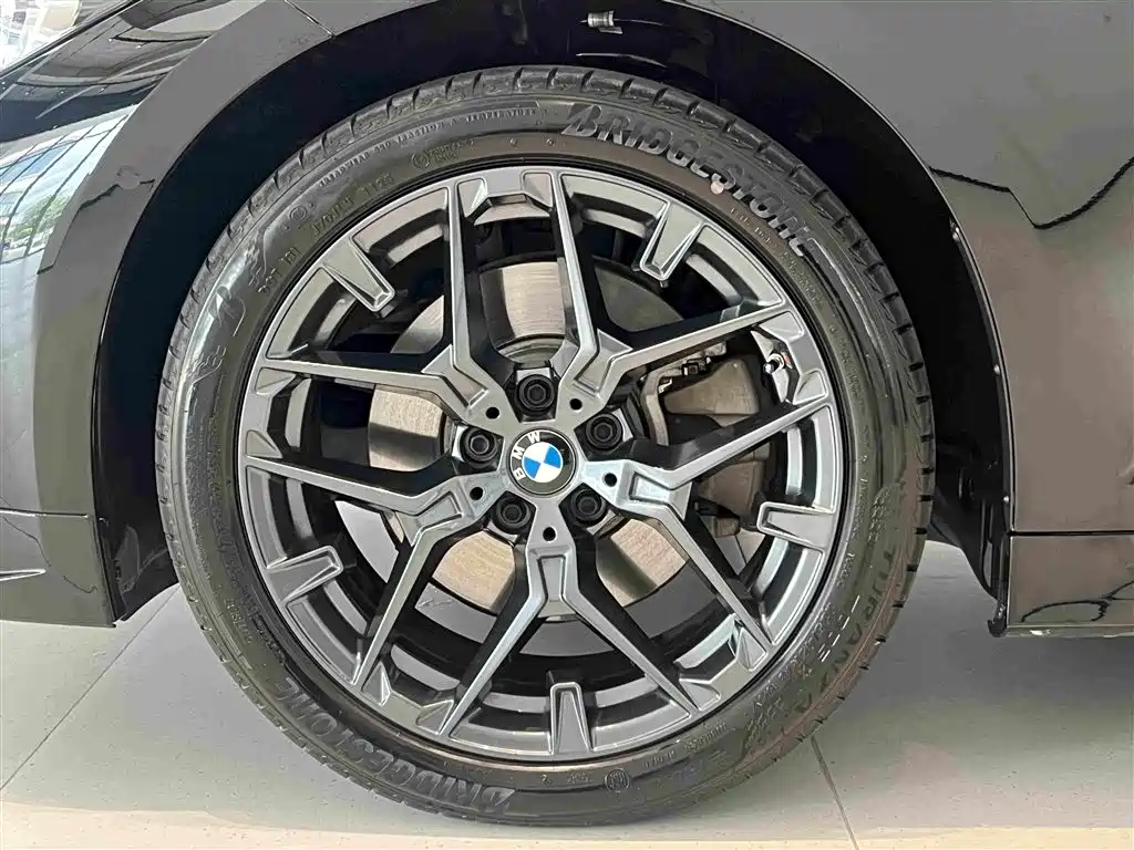 BMW 3 Series — миниатюра 15