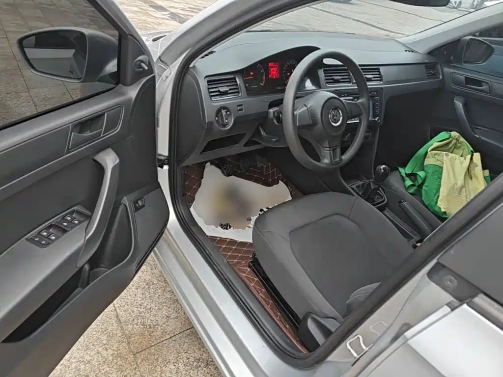 Volkswagen Santana — миниатюра 16