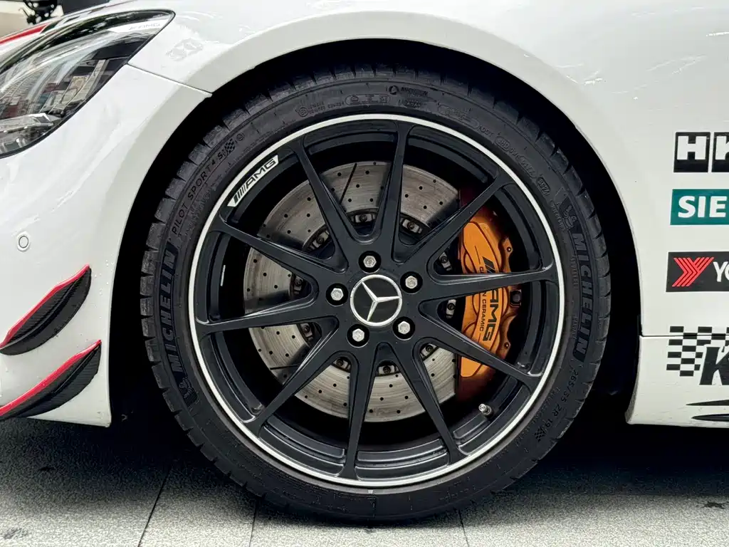 Mercedes-Benz AMG GT — миниатюра 12