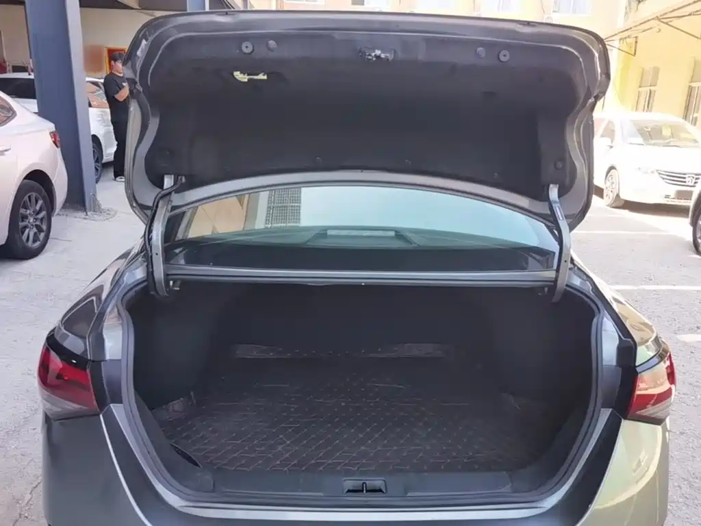 Nissan Sylphy — миниатюра 19