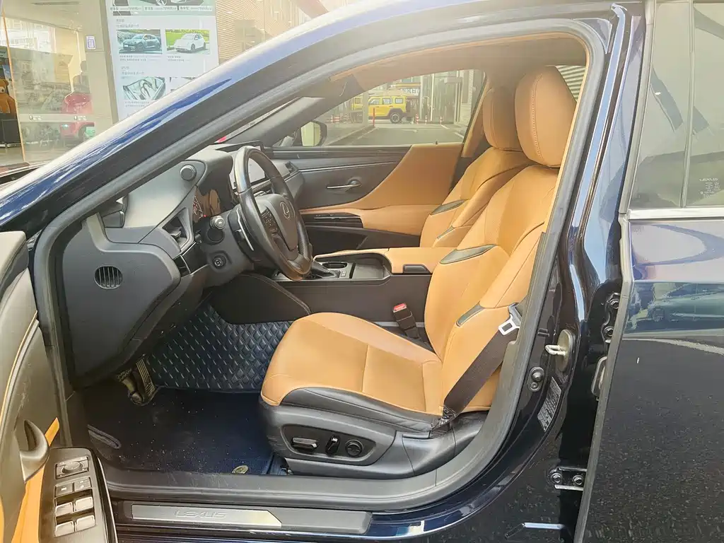 Lexus ES — миниатюра 4