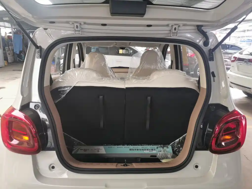 Wuling MINIEV — миниатюра 19