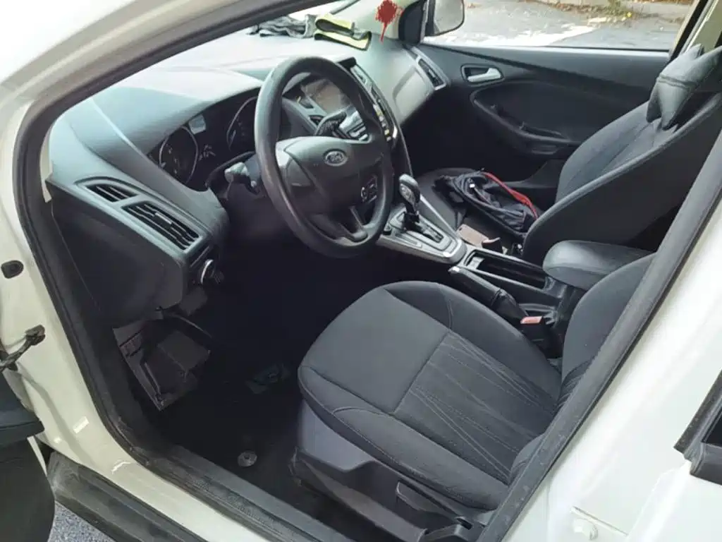 Ford Focus — миниатюра 16