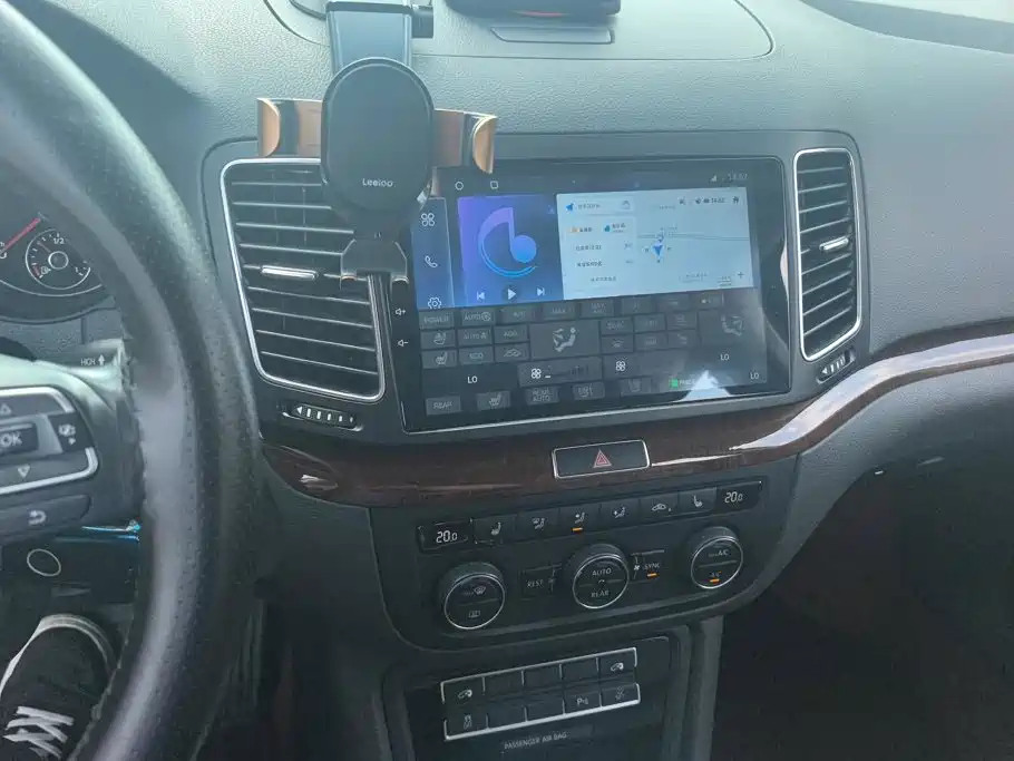 Volkswagen Sharan — миниатюра 13