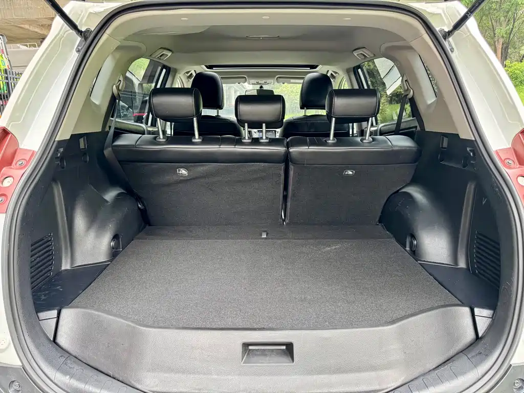 Toyota RAV4 — миниатюра 9