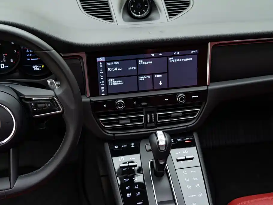 Porsche Macan — миниатюра 13