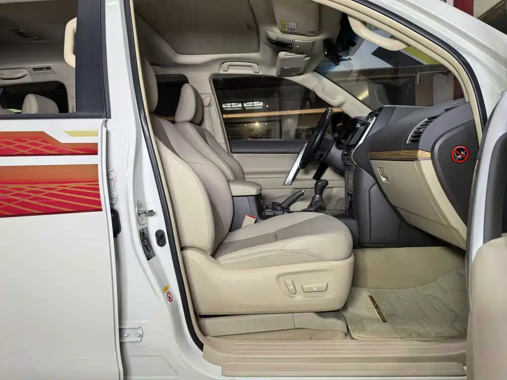 Toyota Prado — миниатюра 9