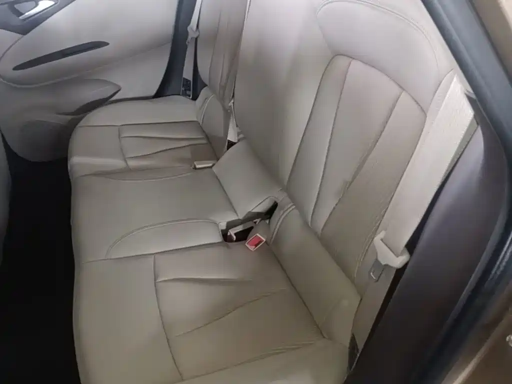 Buick Verano — миниатюра 17