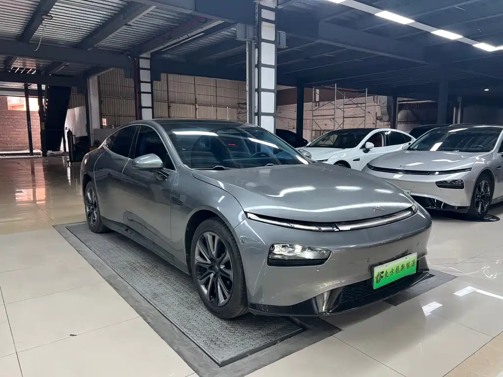 XPeng P7 — миниатюра 3