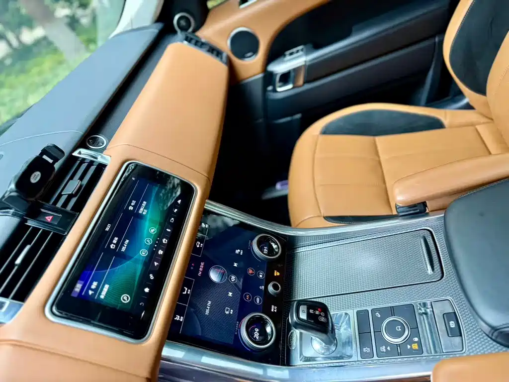 Land Rover Sport — миниатюра 6