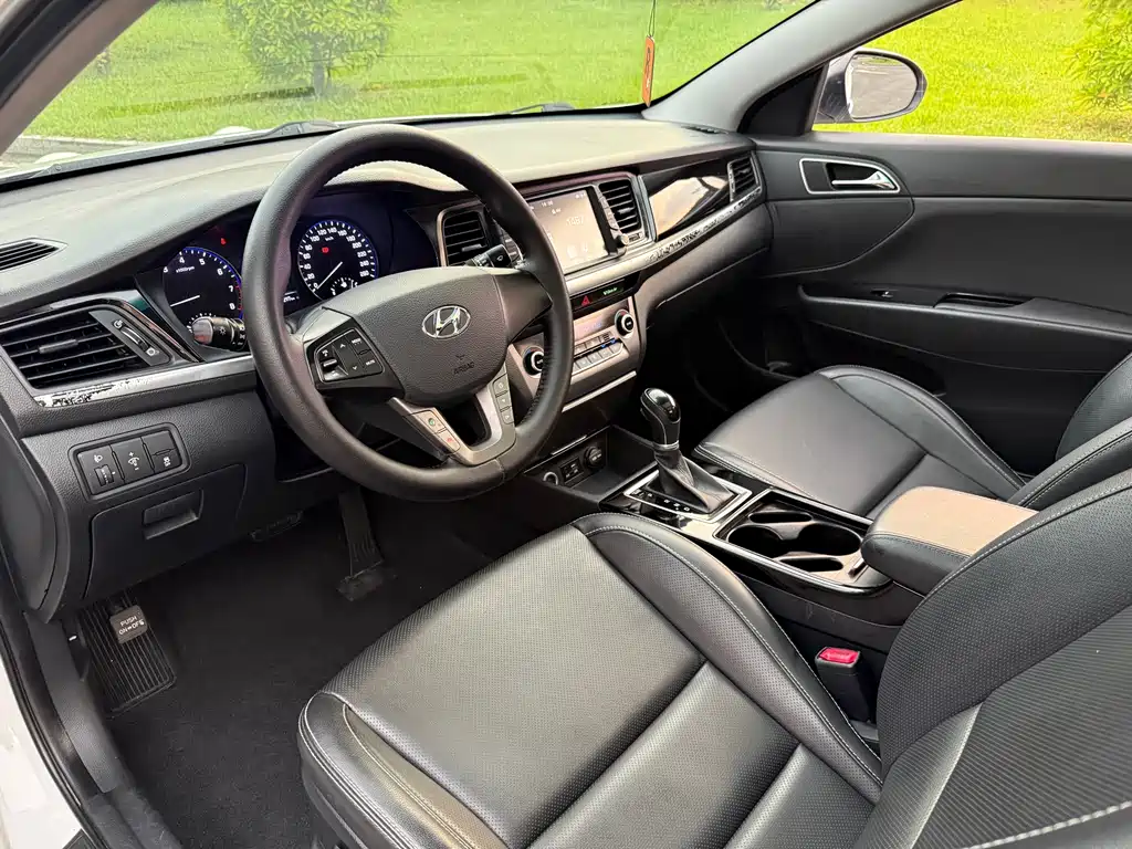 Hyundai Mistra — миниатюра 8