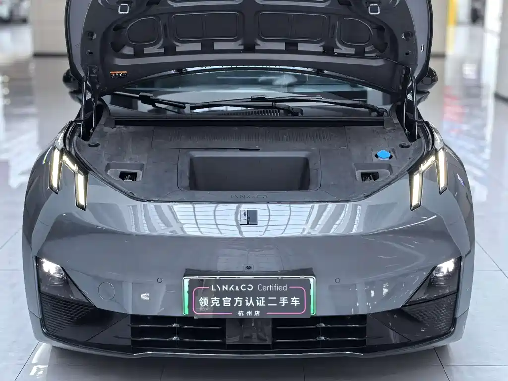 Lynk & Co 20 — миниатюра 4