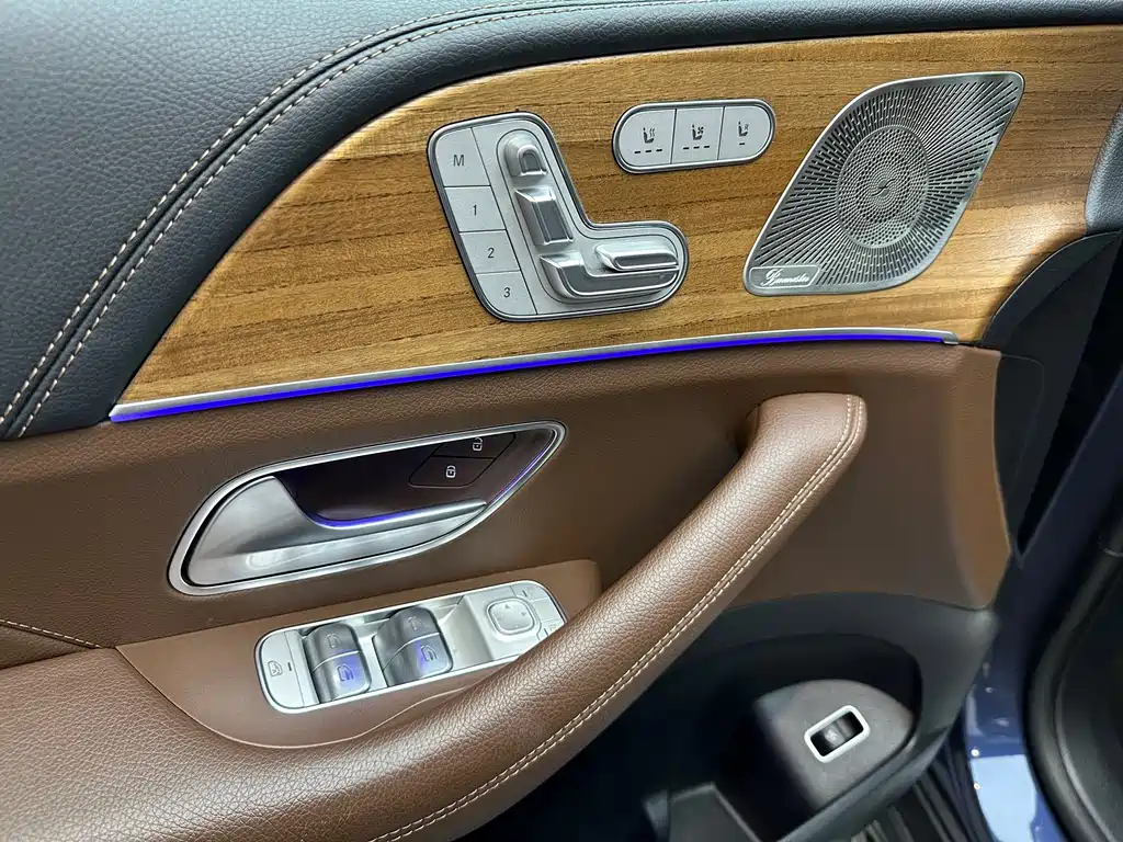 Mercedes-Benz GLS — миниатюра 10