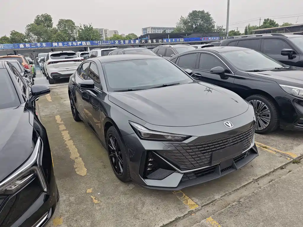 Changan UNI-V — миниатюра 3