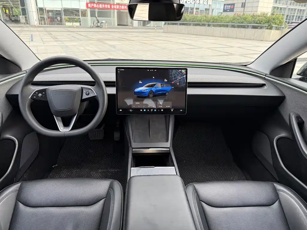 Tesla Model 3 — миниатюра 12