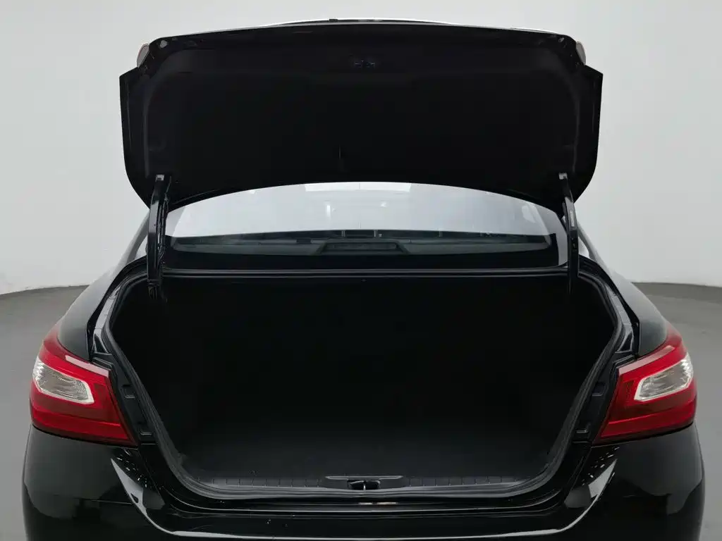 Nissan Teana — миниатюра 16